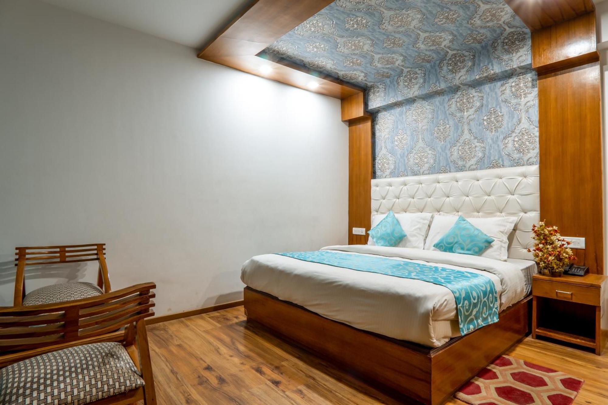 Pristine Inn Manali Manāli Exterior foto
