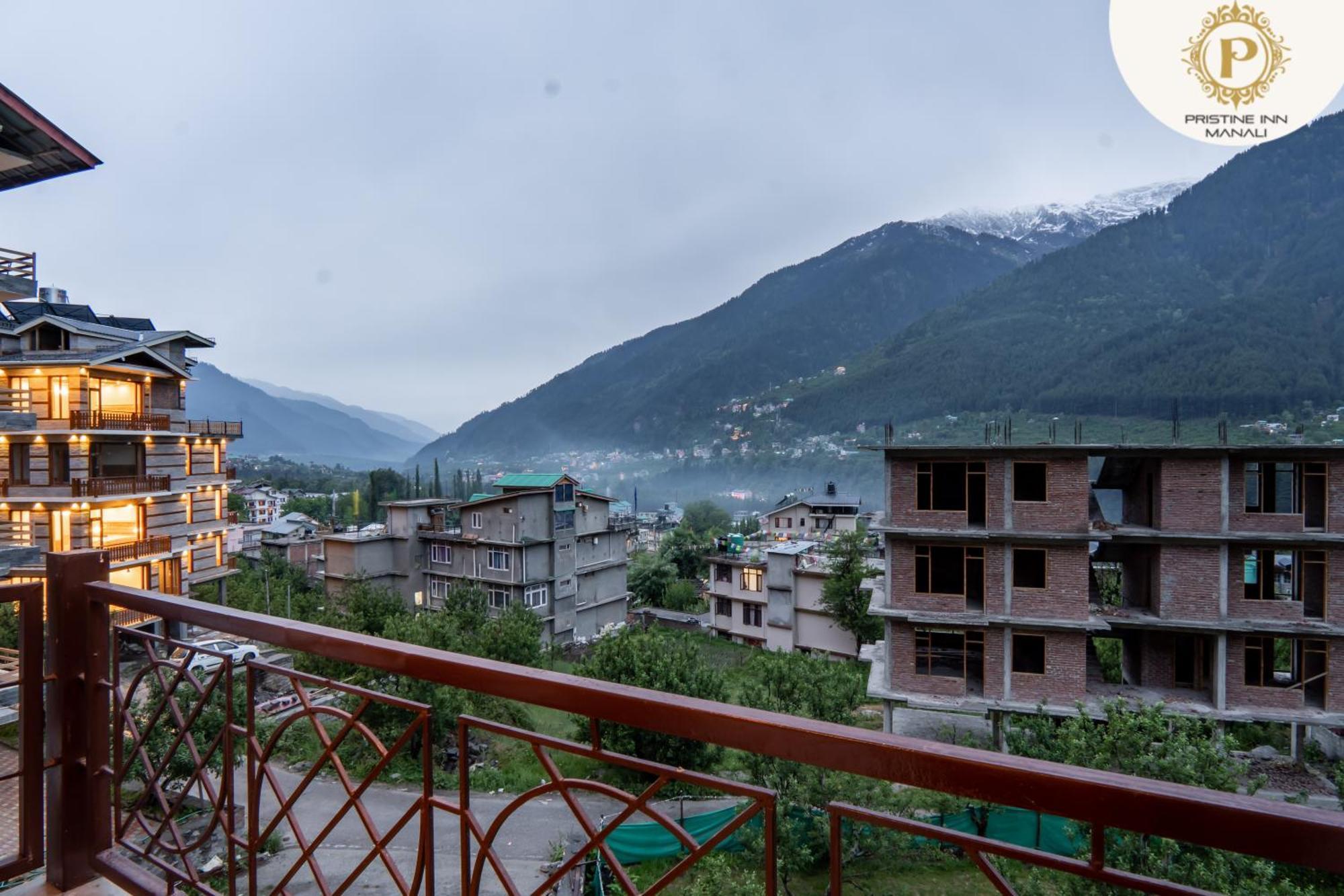 Pristine Inn Manali Manāli Exterior foto